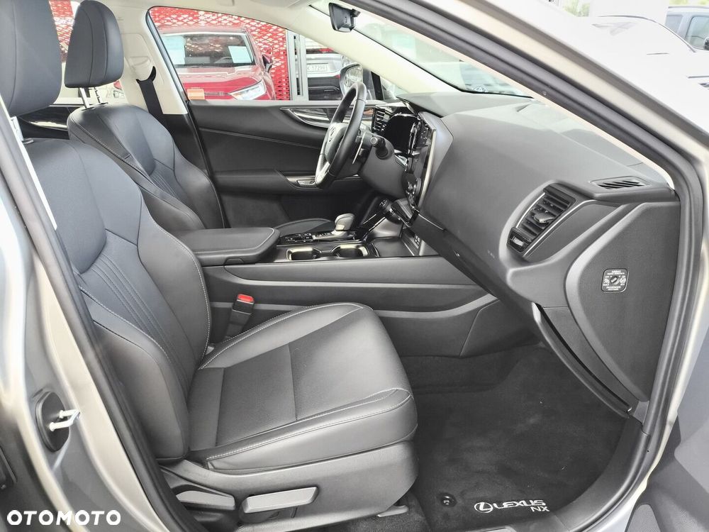 Lexus NX 350h Business AWD - 10