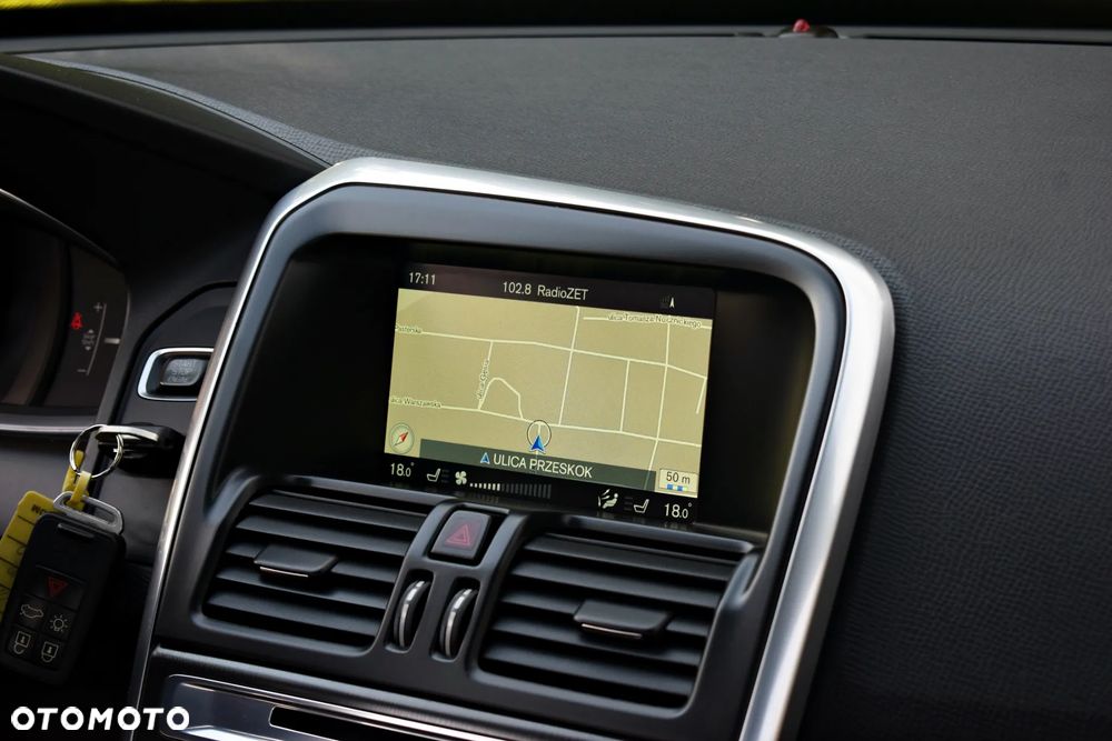 Volvo XC 60 D4 Drive-E Momentum - 37