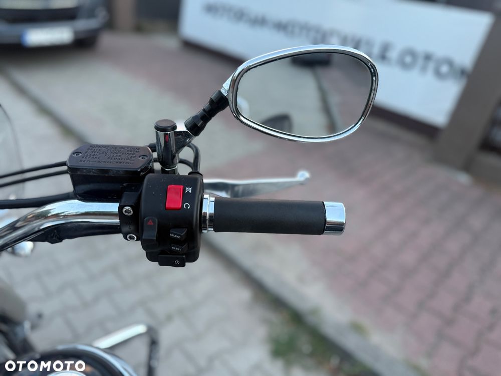 Yamaha XVS - 25