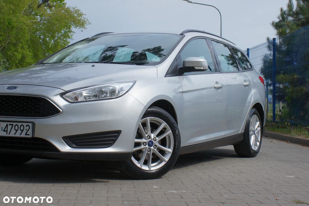 Ford Focus 1.5 TDCi DPF Start-Stopp-System Ambiente - 8