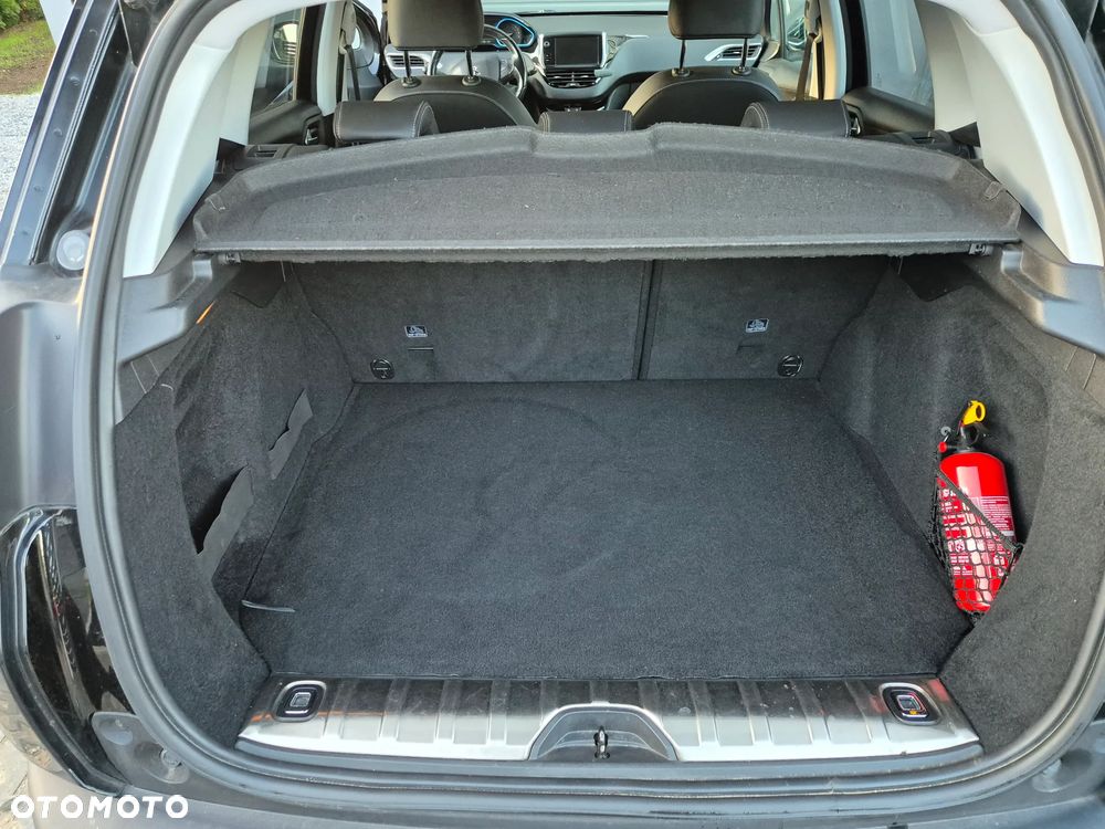 Peugeot 2008 1.2 VTi Allure - 14