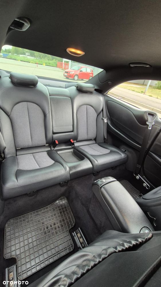Mercedes-Benz CLK - 20