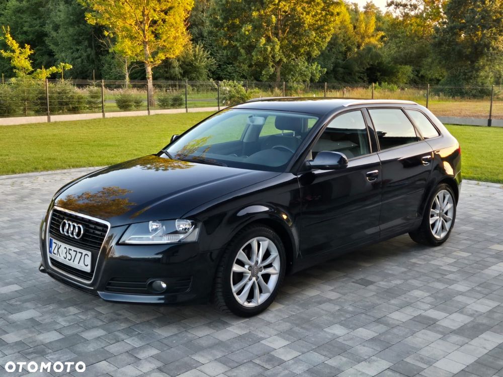 Audi A3 Sportback - 2