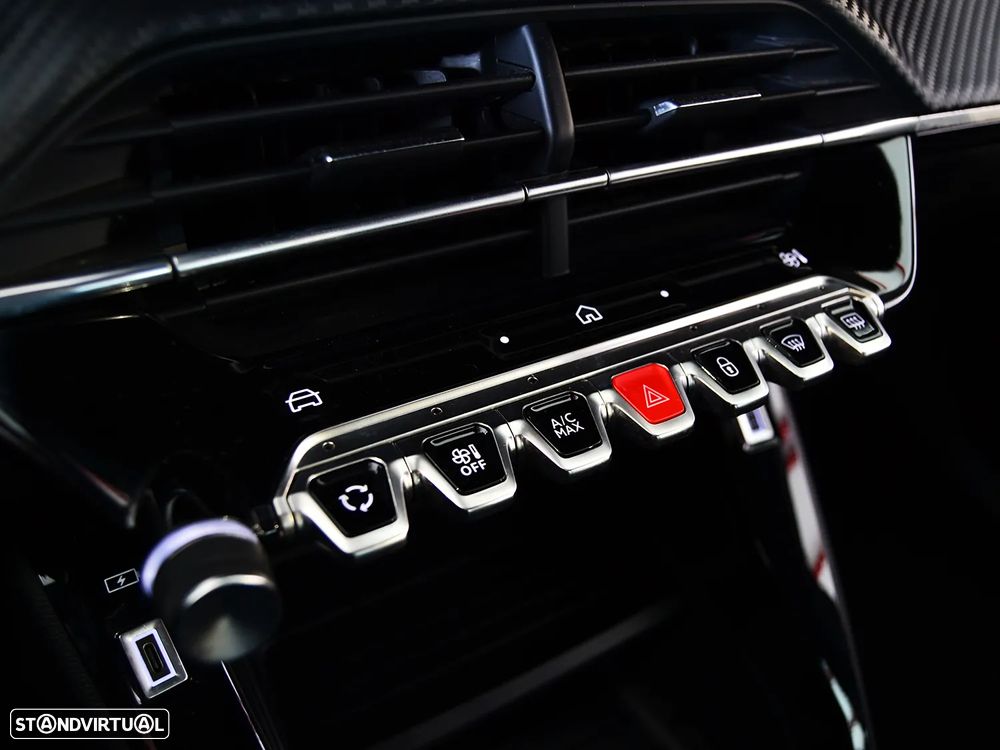 Peugeot 2008 1.2 PureTech Active Pack - 32