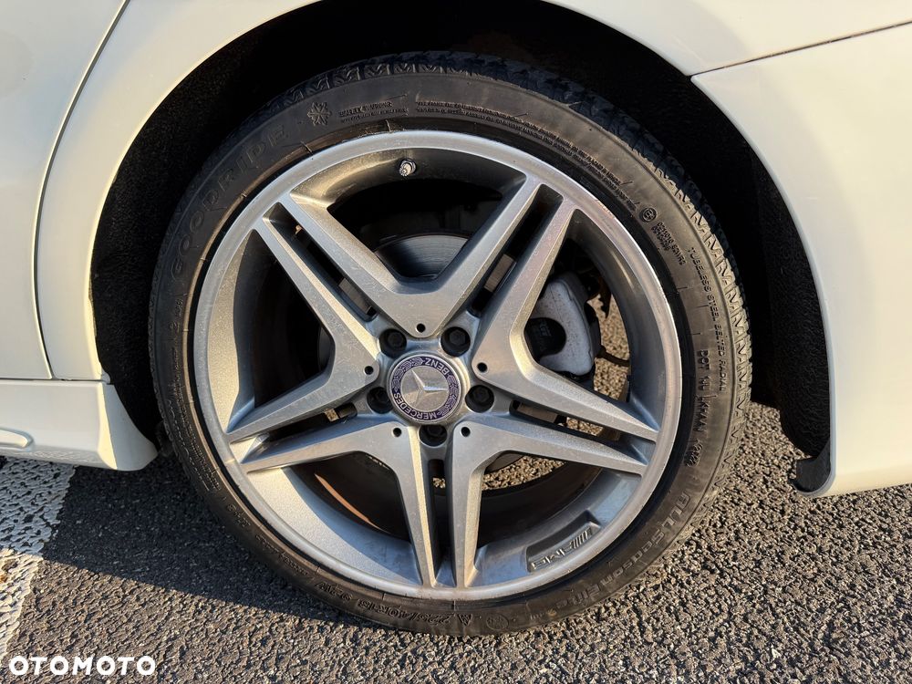 Mercedes-Benz CLA 250 4-Matic - 12