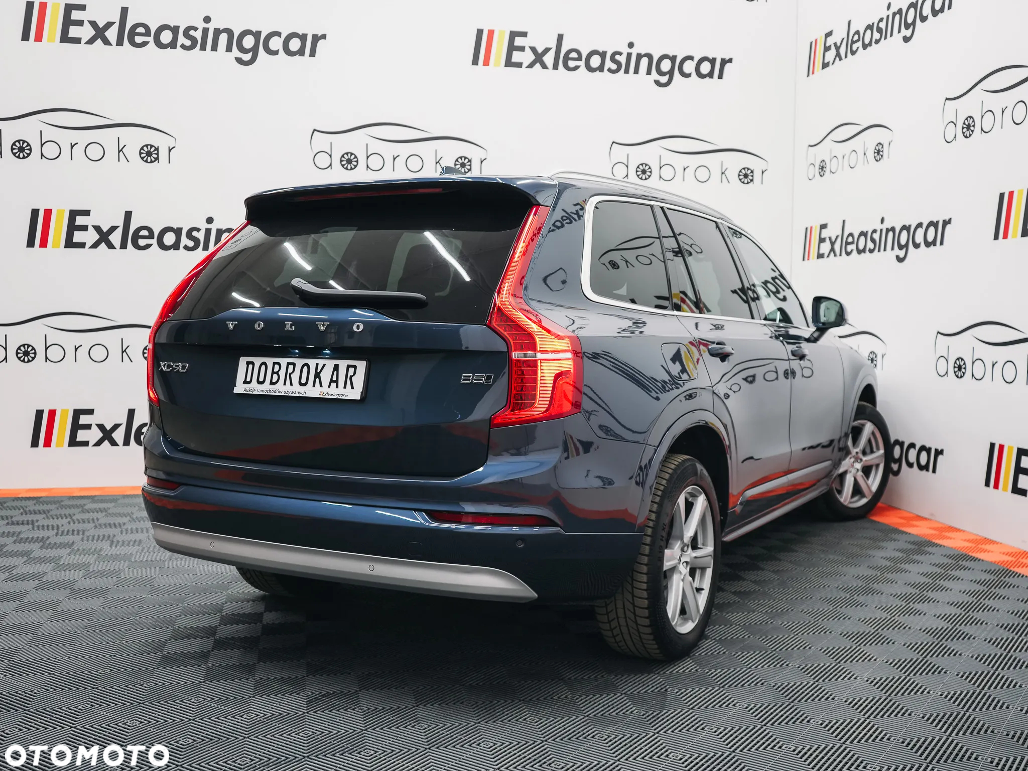 Volvo XC 90 B5 D AWD Geartronic Momentum Pro - 12