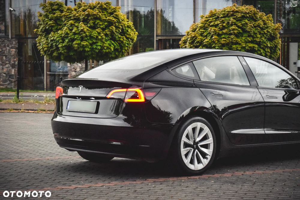 Tesla Model 3 Standard Range Plus - 15