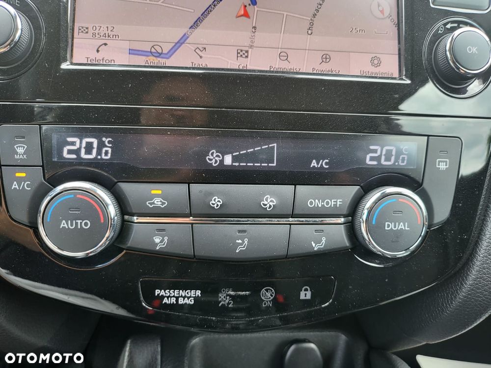 Nissan Qashqai 1.3 DIG-T N-WAY - 17