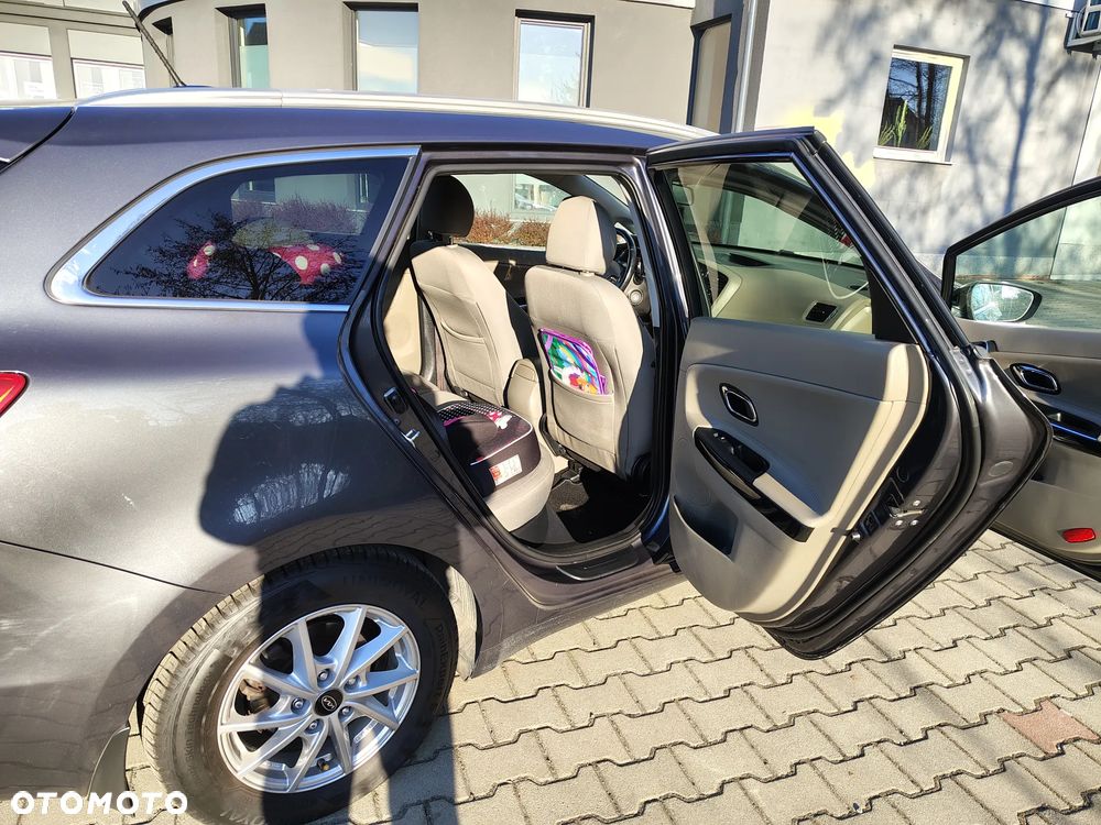 Kia Ceed 1.6 GDI Business Line - 6