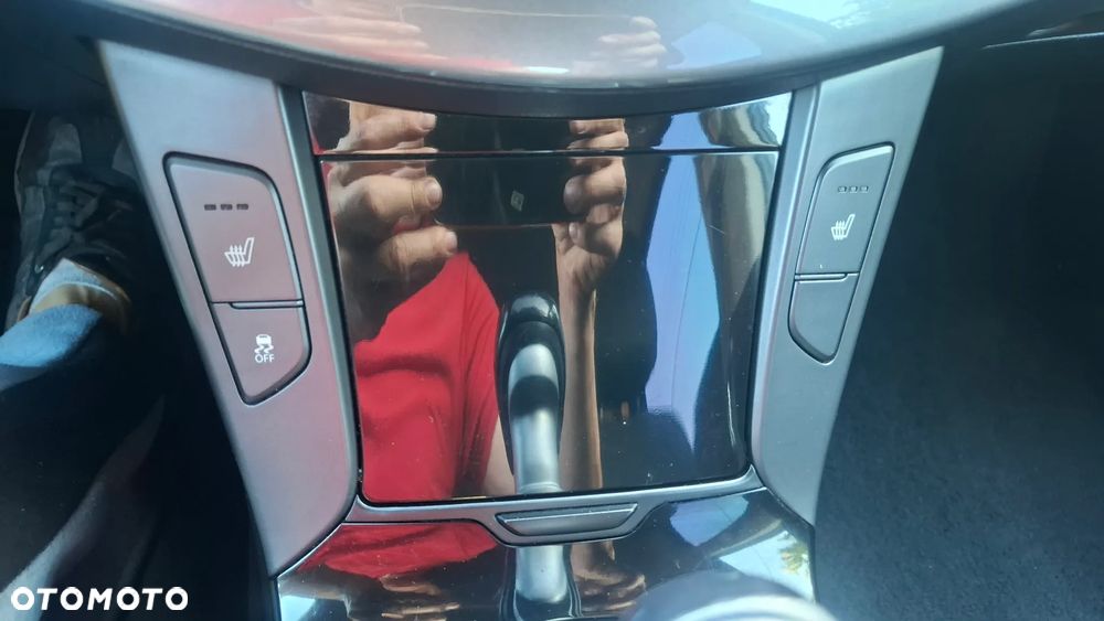 Hyundai i40 Kombi blue 1.6 Family+ - 11