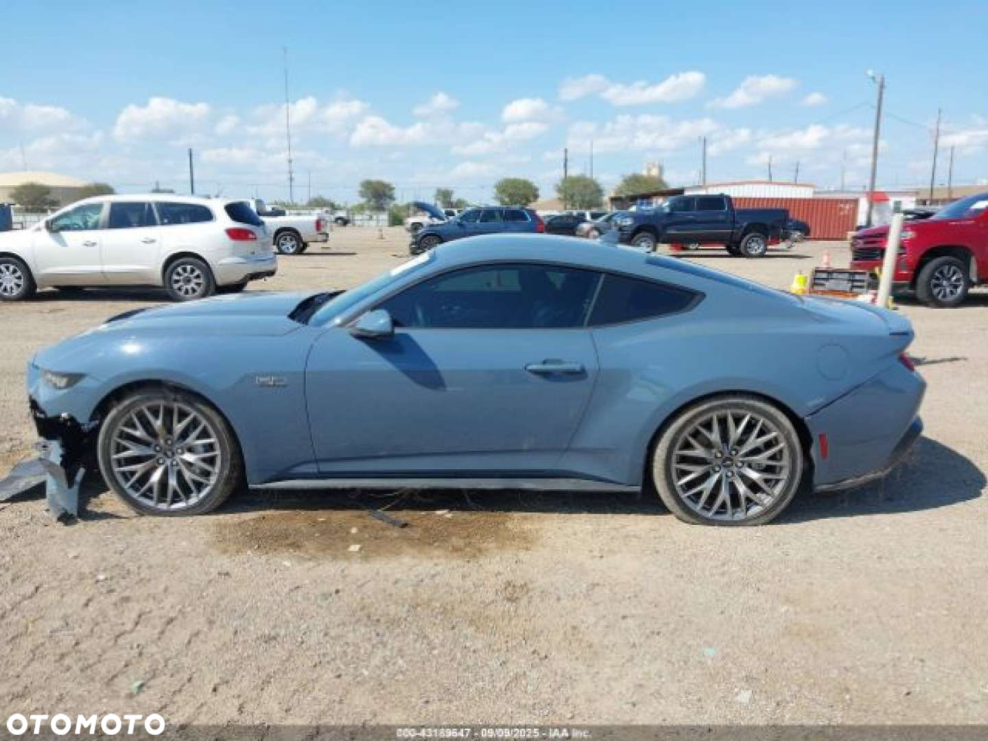 Ford Mustang - 3