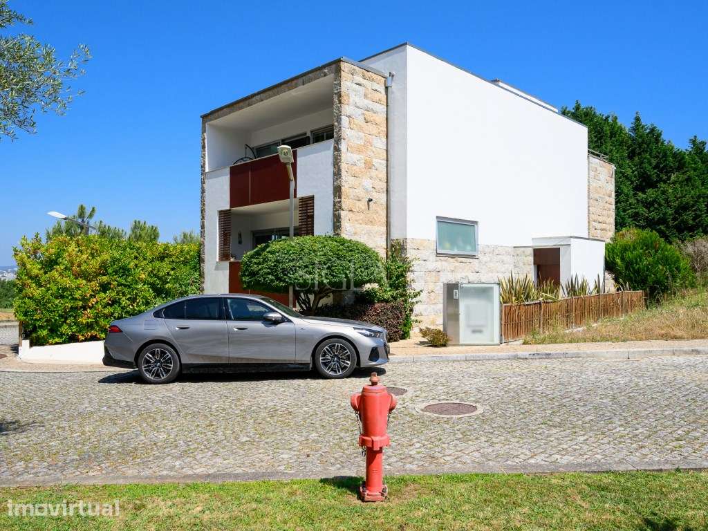 Moradia em Oliv. do Douro - Grande imagem: 2/39