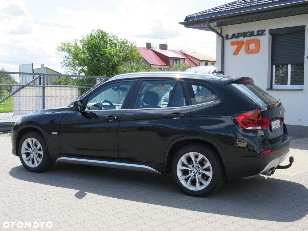 BMW X1 xDrive28i - 16