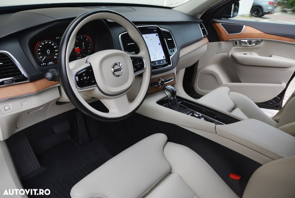 Volvo XC 90 D5 AWD Geartronic Inscription - 11