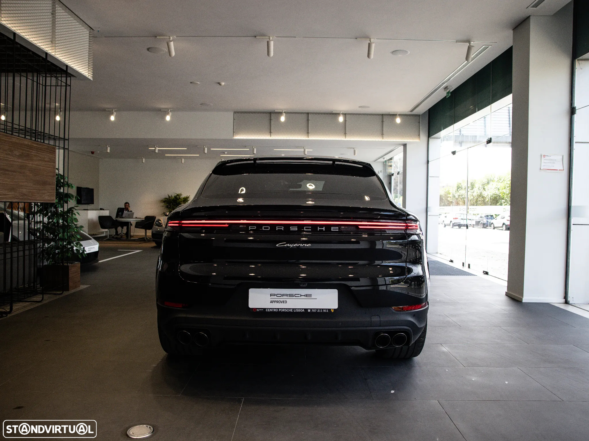 Porsche Cayenne Coupé E-Hybrid - 7