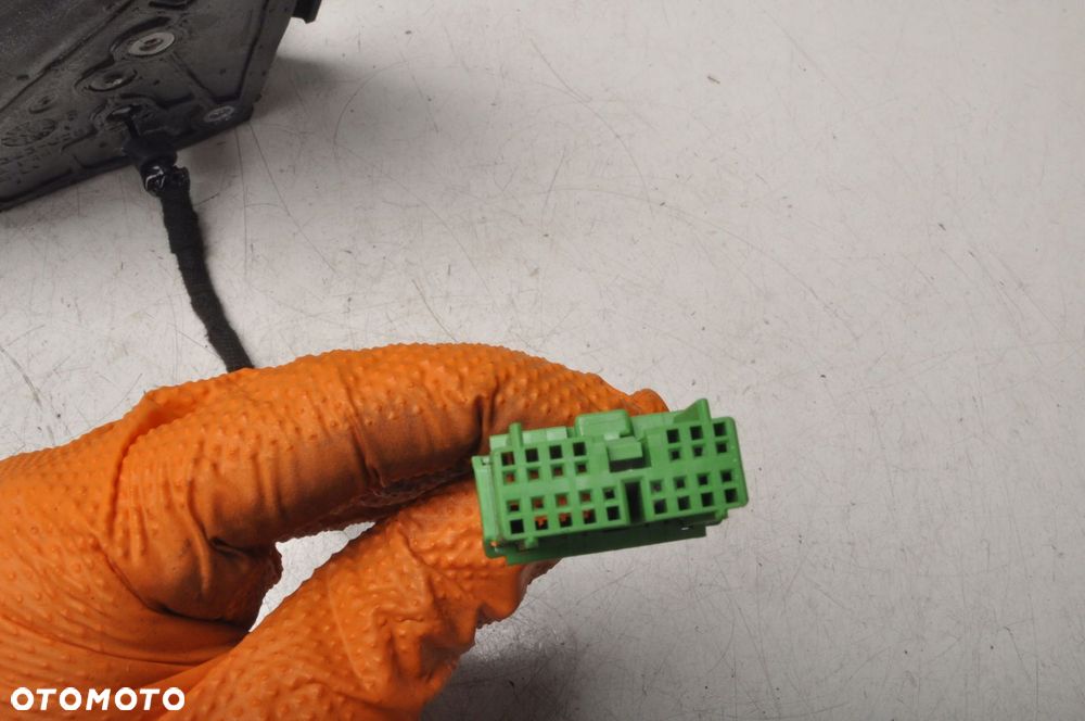 VOLVO C30 LUSTERKO PRAWE ELEKTRYCZNE 6 PIN - 6
