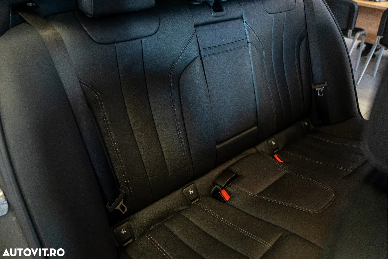 BMW Seria 5 530d xDrive AT MHEV - 17