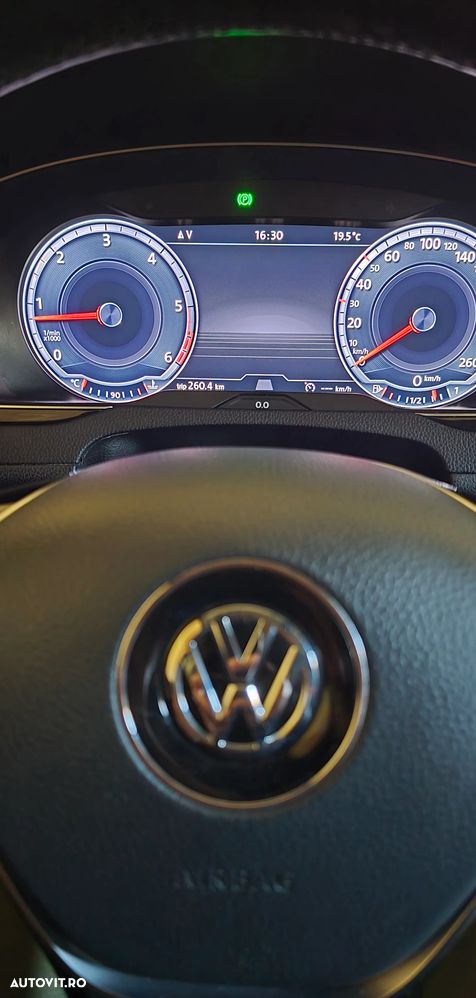 Volkswagen Passat 2.0 TDI R Executive - 31