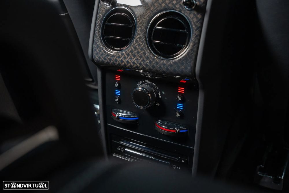 Rolls Royce Cullinan Black Badge - 37