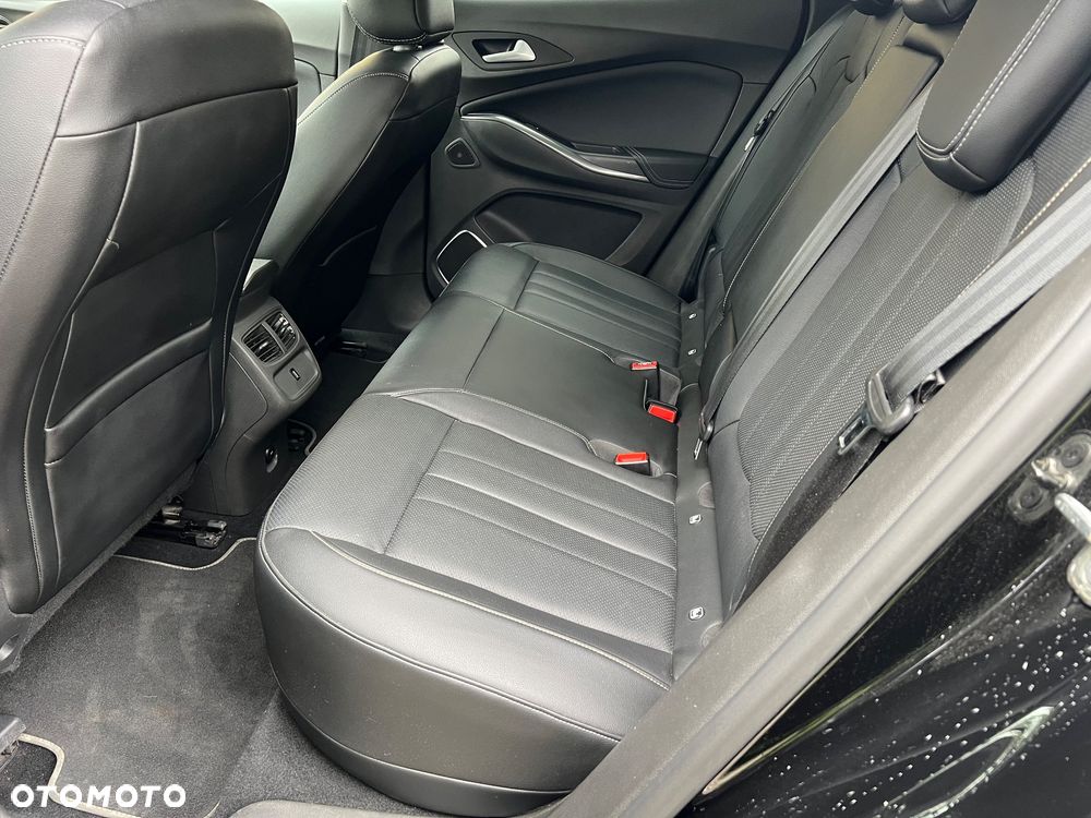 Opel Grandland X 1.6 T PHEV 4x4 Ultimate - 36