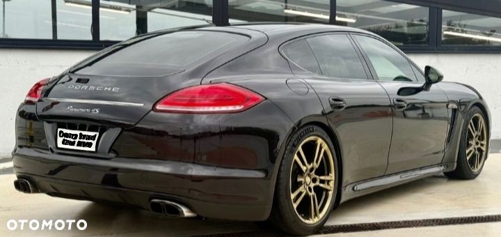 Porsche Panamera 4S - 5