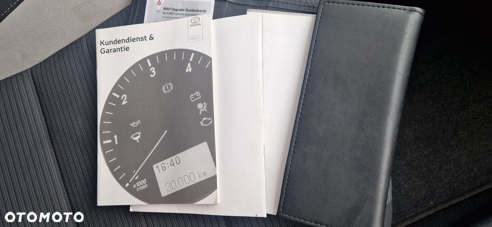 Toyota Avensis Touring Sports 1.8 Multidrive S Edition-S - 12