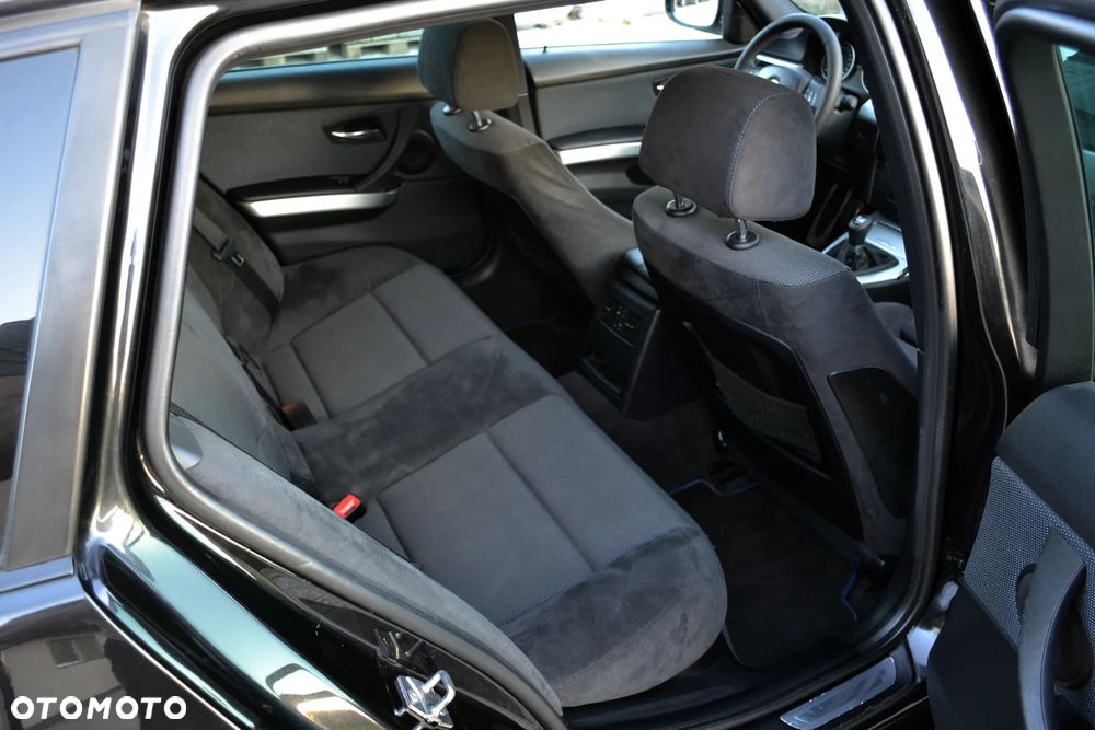 BMW Seria 3 320d DPF - 8