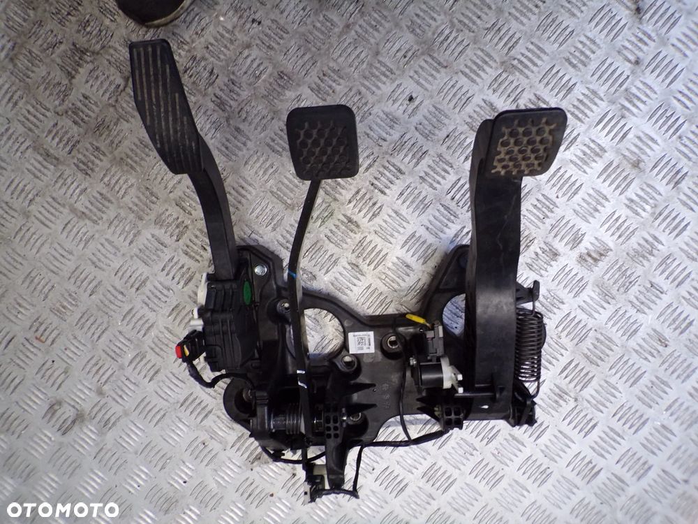 KOMPLET PEDAŁÓW OPEL KARL 1.0 2016 ROK - 5