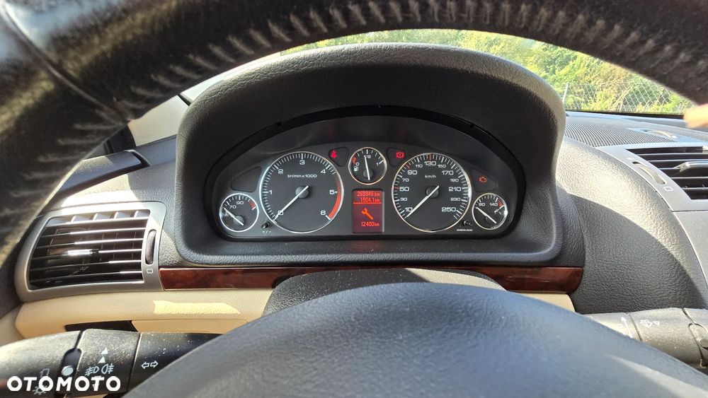 Peugeot 407 1.6 HDI Premium - 19