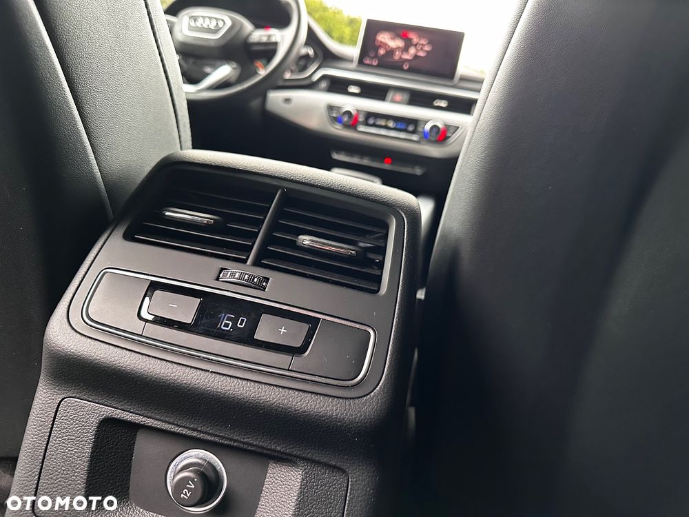 Audi A4 Avant 40 TDI quattro S tronic S line - 27