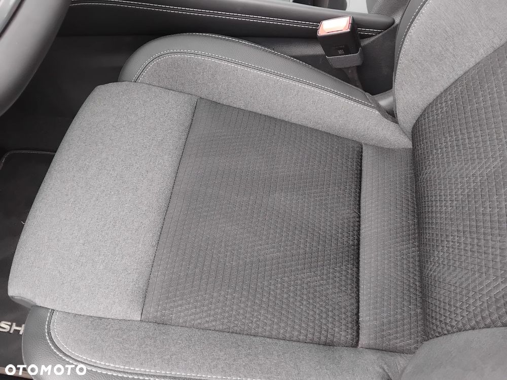 Nissan Qashqai 1.3 DIG-T MHEV N-Connecta Xtronic - 23