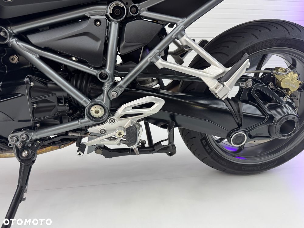 BMW R - 32