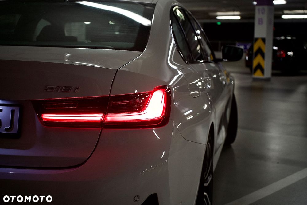 BMW Seria 3 318i Sport Line sport - 10