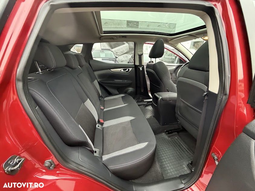 Nissan Qashqai 1.2 DIG-T Xtronic N-Connecta - 29