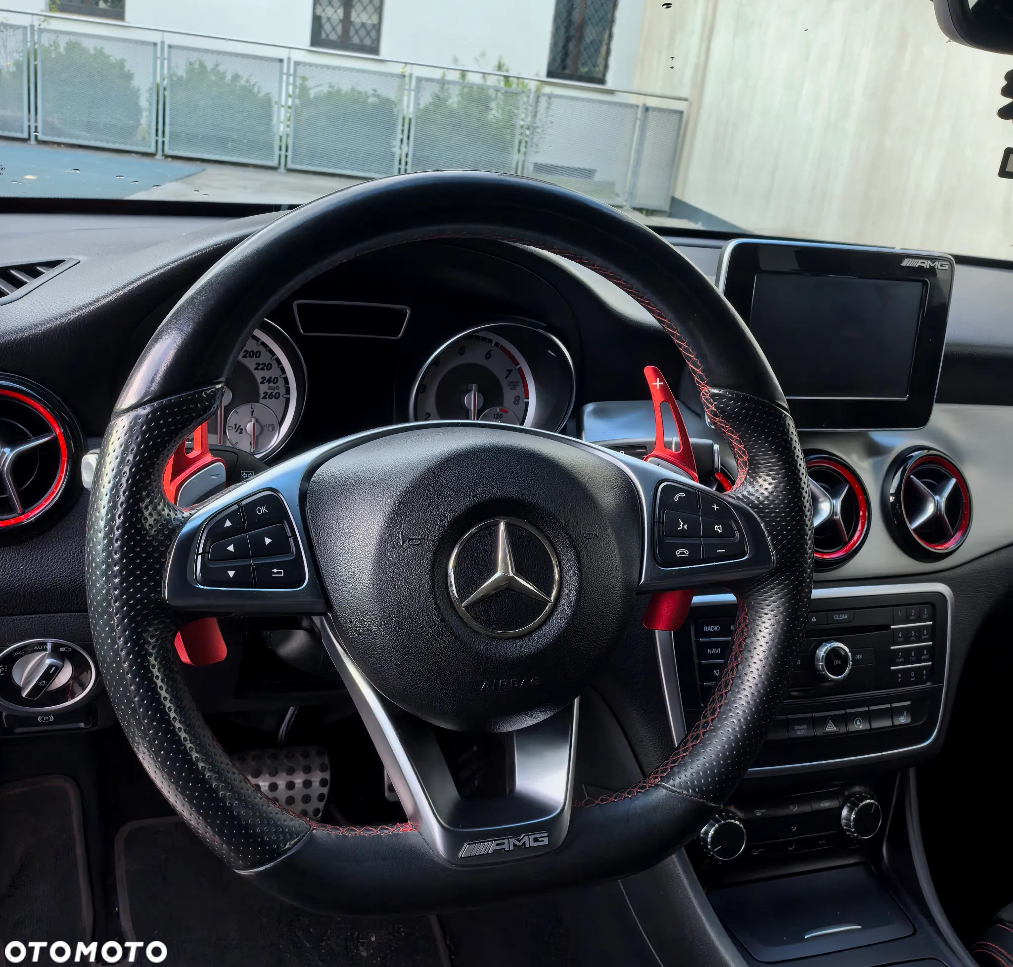 Mercedes-Benz CLA - 10