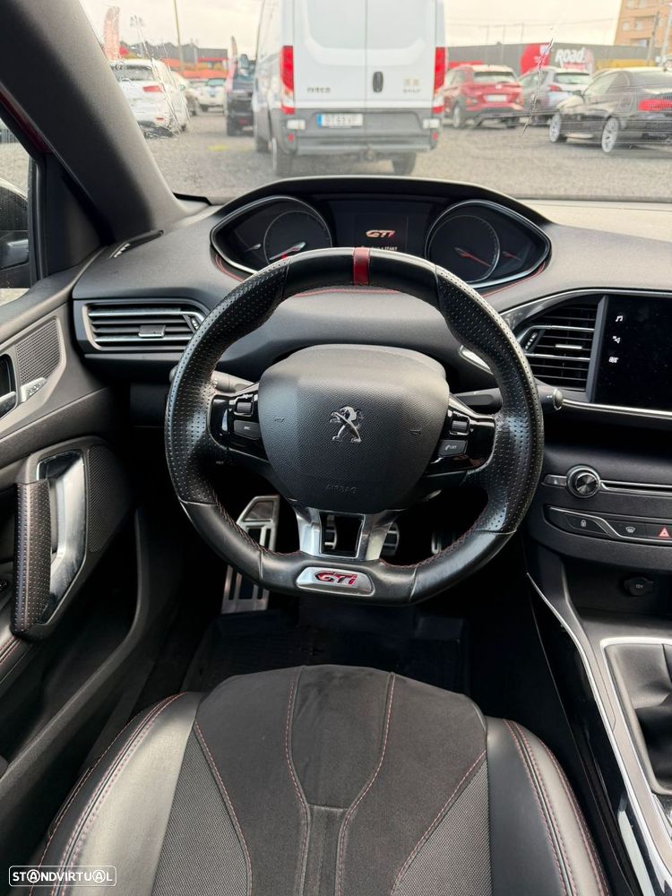 Peugeot 308 1.6 e-THP GTi - 29