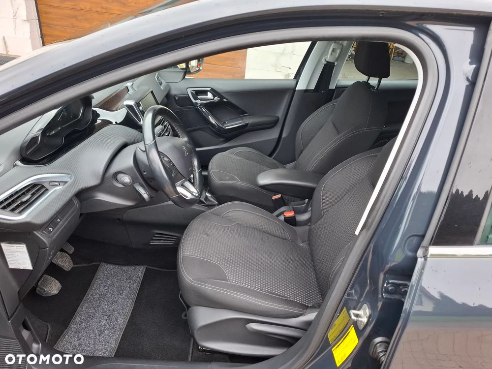 Peugeot 208 Blue-HDi 100 Stop&Start Allure - 22