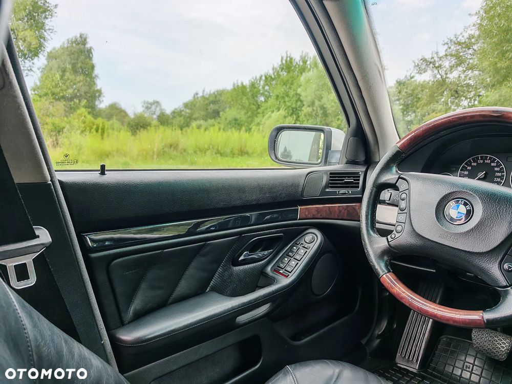 BMW Seria 5 - 18