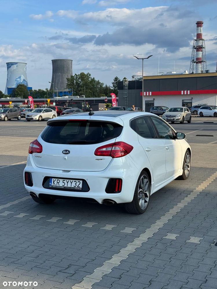 Kia Ceed 1.6 T-GDI GT - 4