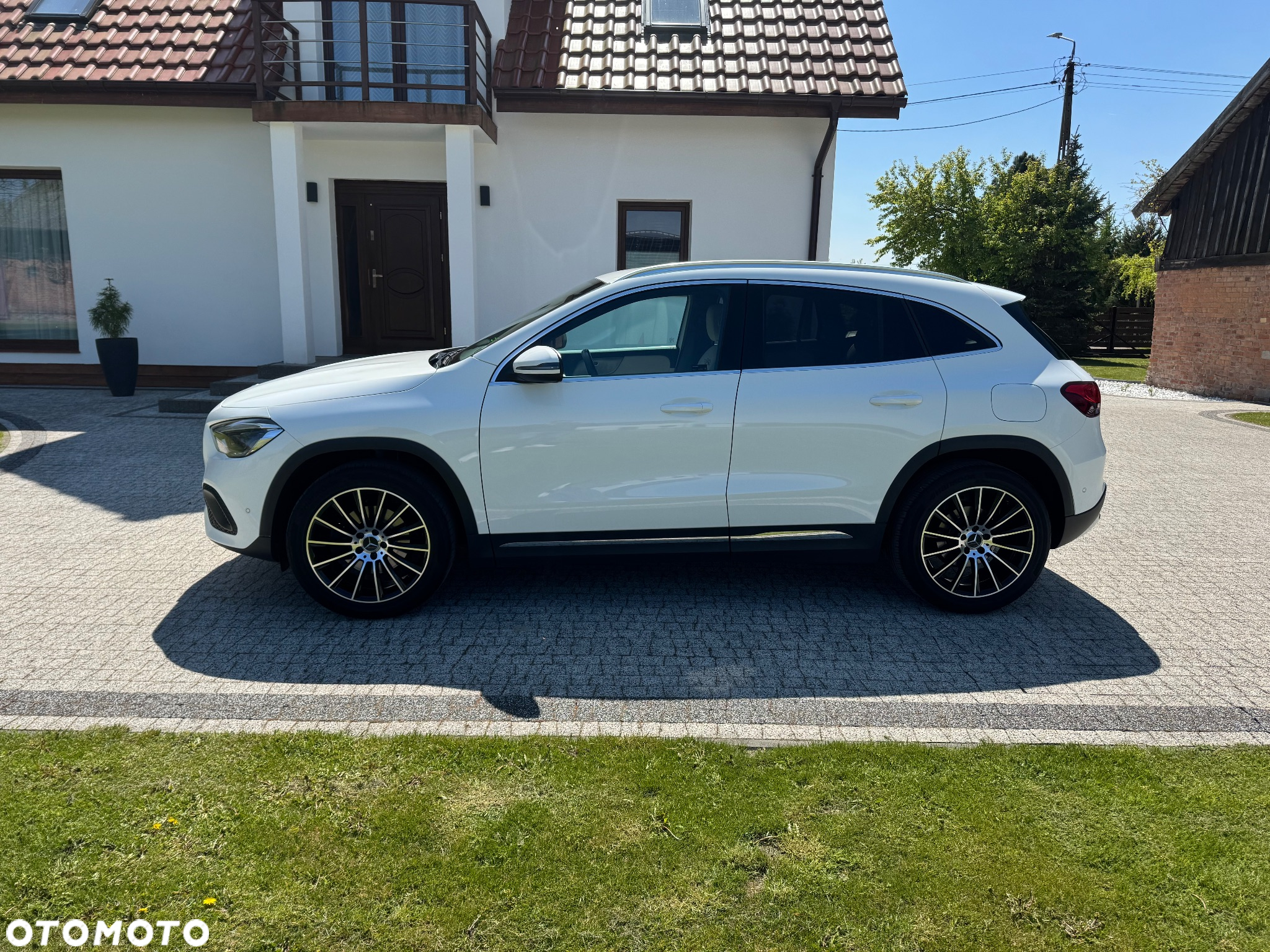 Mercedes-Benz GLA 200 - 7
