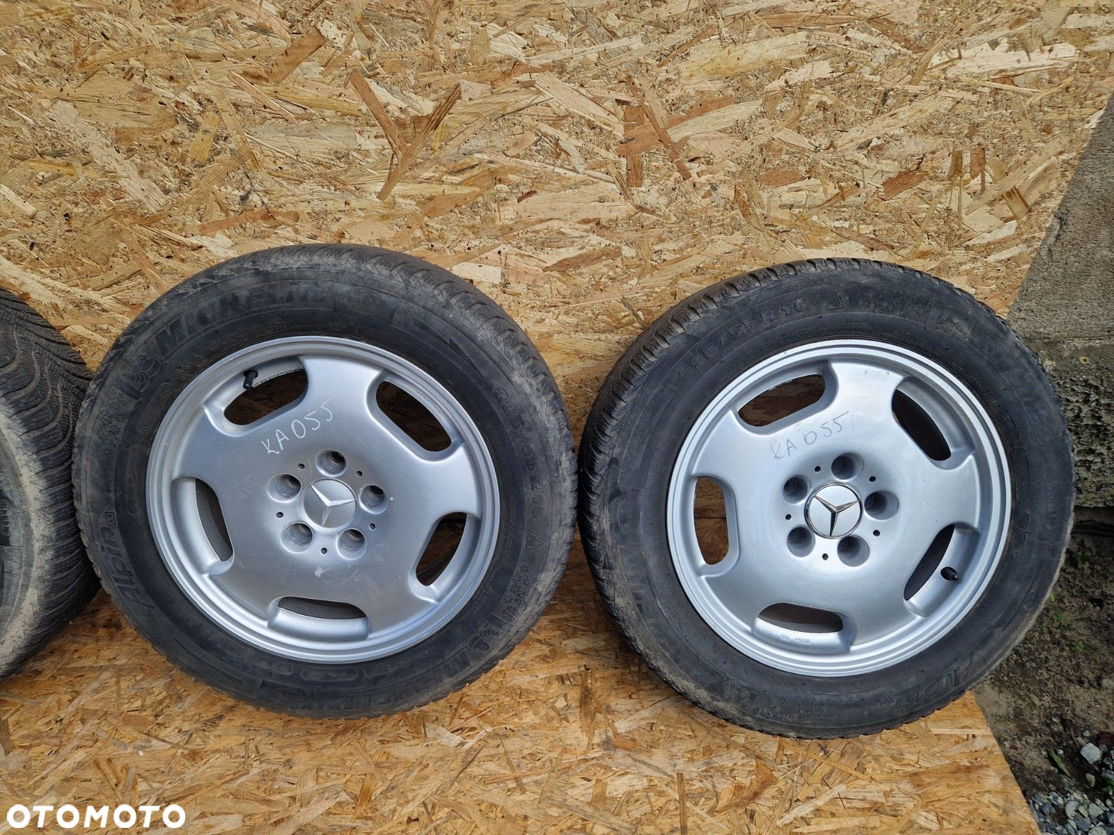 MERCEDES FELGI ALUMINIOWE 225/55 R16 KOMPLET ET35 7,5X16 - 2