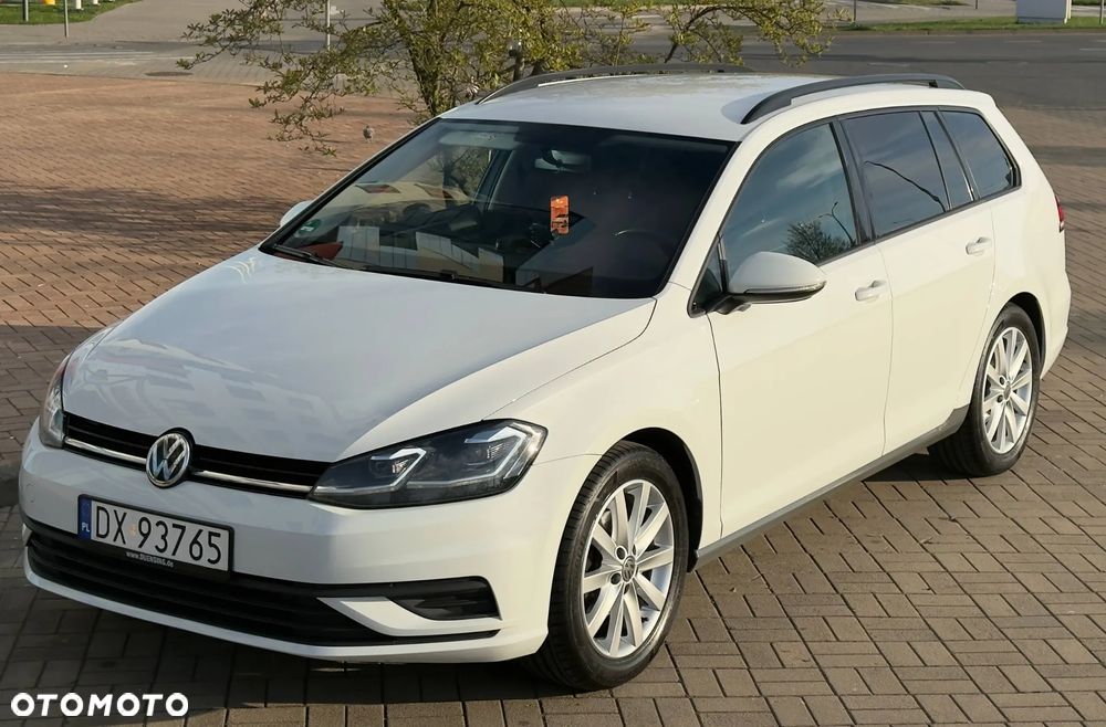 Volkswagen Golf 1.6 TDI (BlueMotion Technology) Comfortline - 1
