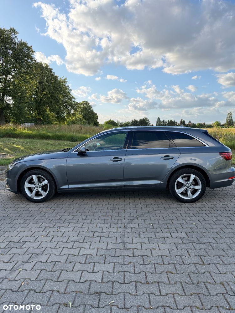 Audi A4 Avant 30 TDI S tronic design - 22