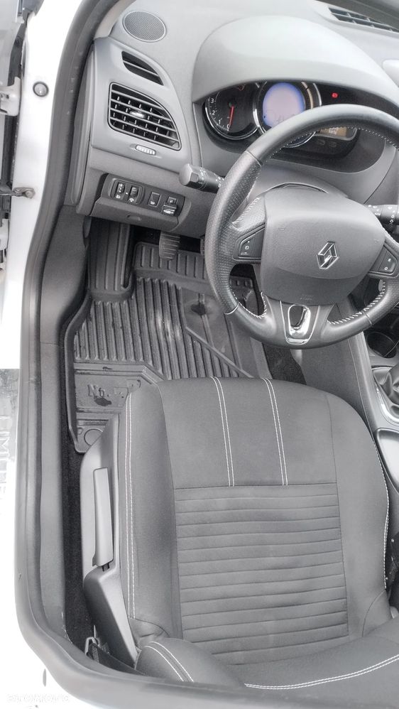 Renault Fluence 1.6 16V Limited - 21