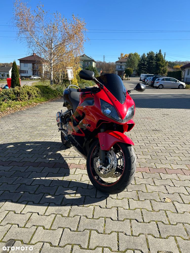 Honda CBR - 8