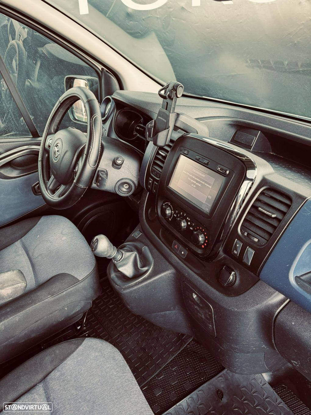 Opel Vivaro - 16