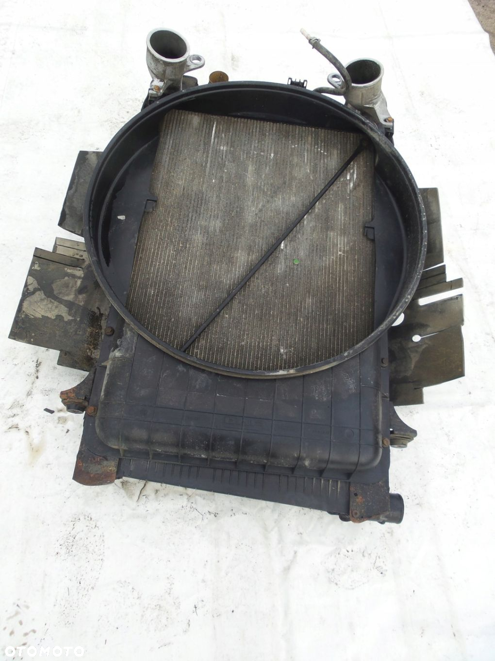 CHŁODNICA INTERCOOLER WODY KOMPLET DAF 85 CF - 2