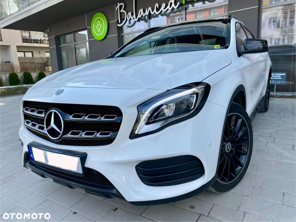 Mercedes-Benz GLA 200 7G-DCT AMG Line - 10