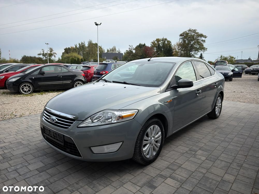 Ford Mondeo 2.0 Ghia - 23