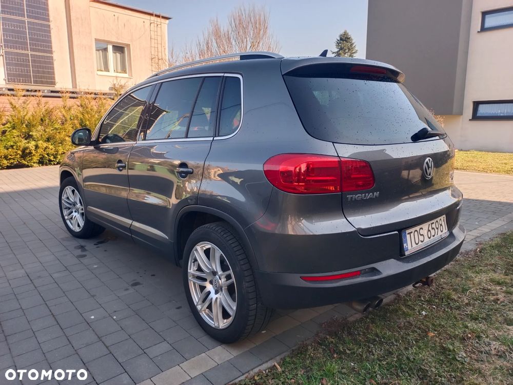 Volkswagen Tiguan - 2